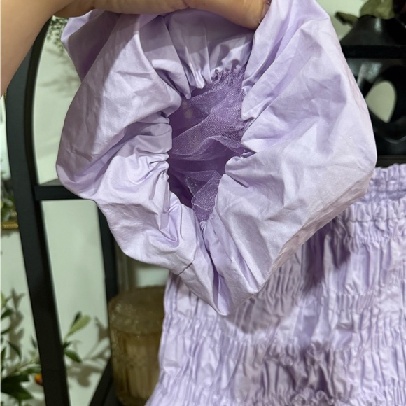 Astr the label Purple Puff Sleeve Smocked Ruffled Blouse size small - Picture 5 of 6